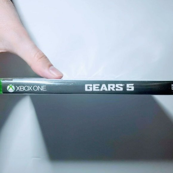 Gears 5 Xbox One Video Game Console Exclusive Xbox One X Enhanced HDR New Sealed - Picture 4 of 7